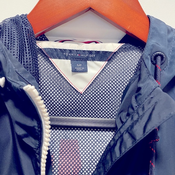 Tommy Hilfiger Women Wind Breaker Jacket - Picture 2 of 4